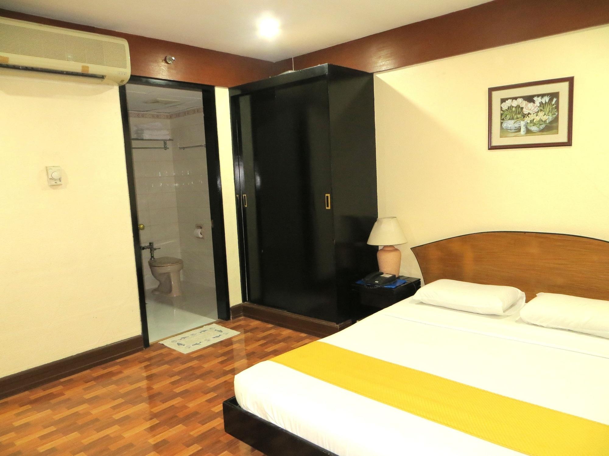 Paragon Suites Cebu Stadt Exterior foto