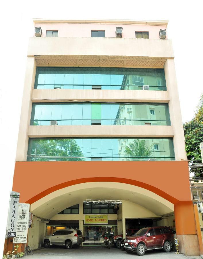 Paragon Suites Cebu Stadt Exterior foto